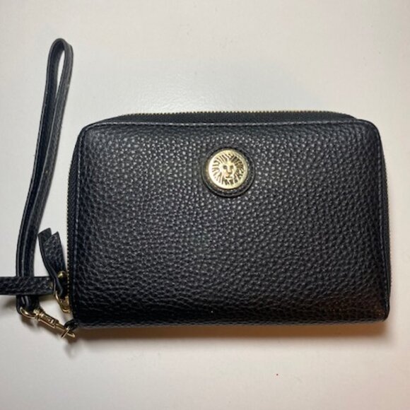 Anne Klein Handbags - Anne Klein Black Wristlet
